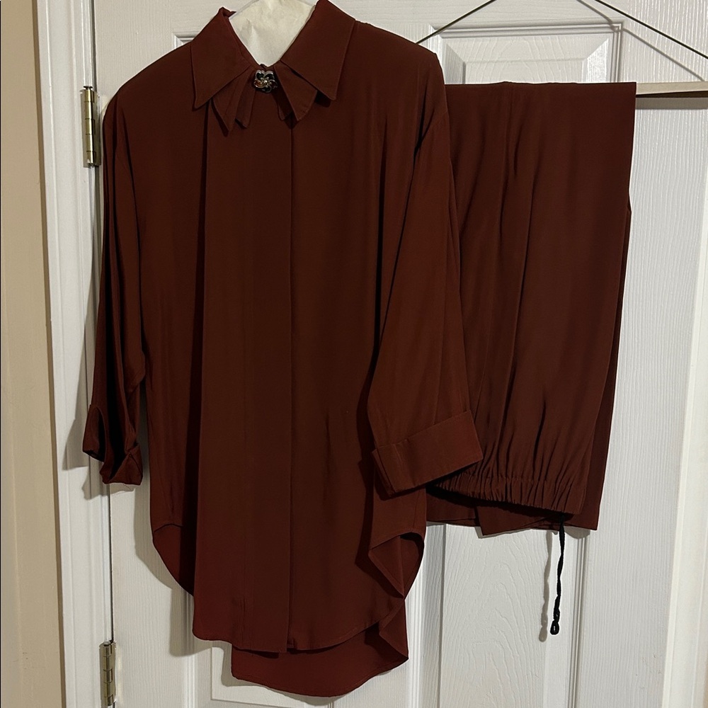 R & M Richards Brown Women's Top and Pants set